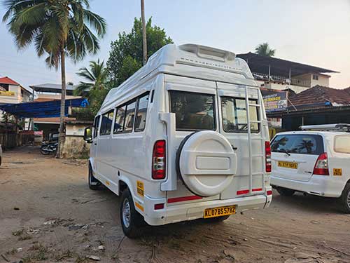 luxury 12 seater minibus, 12 seater tempo traveller rate per km