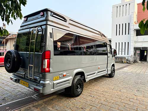 maharaja 10 seater tempo traveller